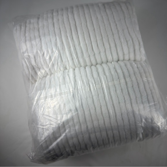 NWOT Shoe Washing Laundry Bag & Dryer bag -2 White bags - Picture 5 of 5